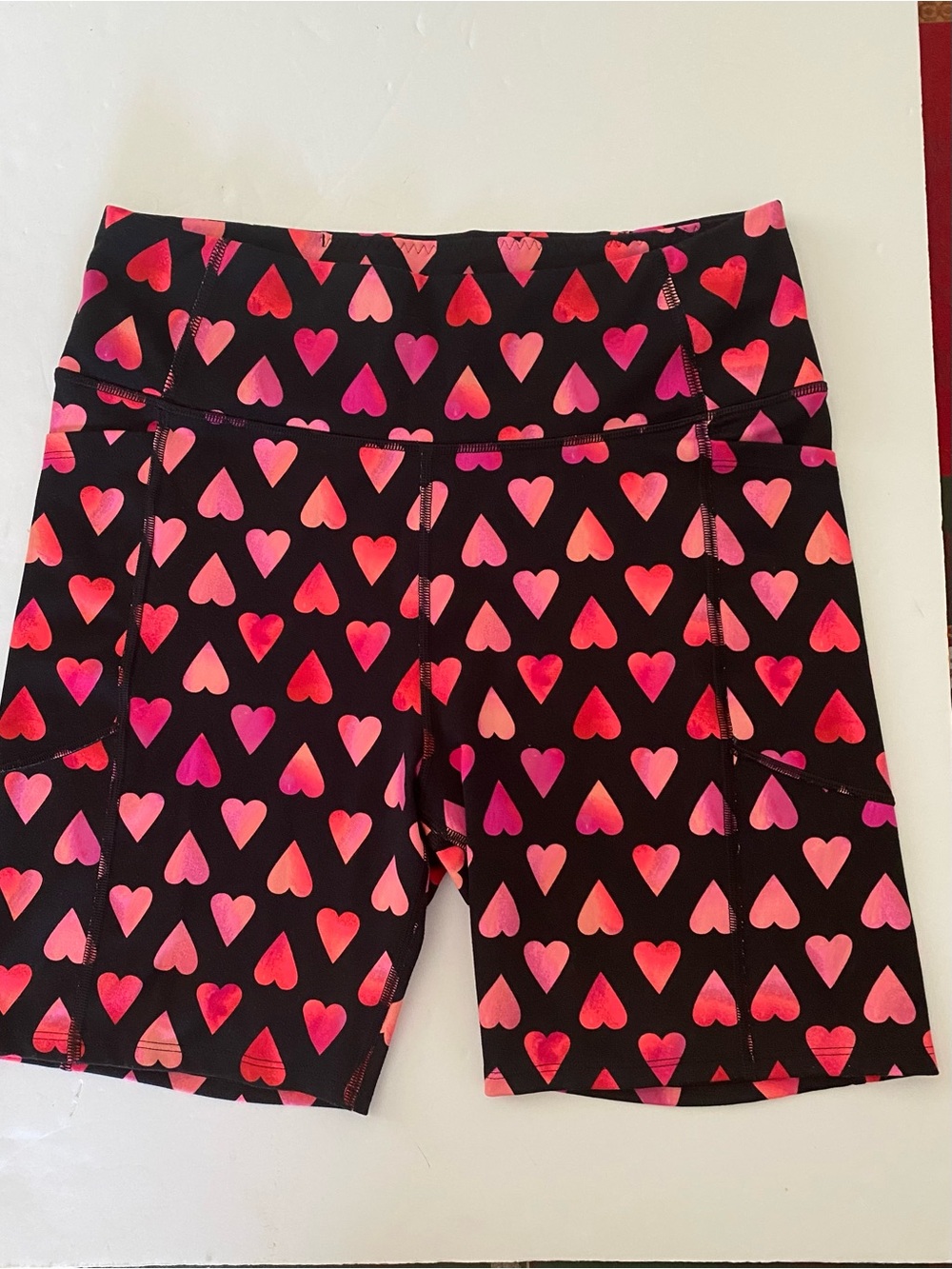 Victoria’s Secret Women’s Pink/Red Black Heart Print Athletic Bike Shorts Sz: 14